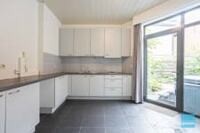 Ruime woning met handelsruimte op centrum ligging 13