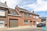 Ruime woning met garage in hartje Lede 1