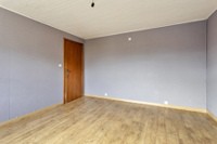 Te koop: handelsruimte + loods (215m²) en ruime woning. 19