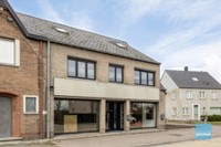 Te koop: handelsruimte + loods (215m²) en ruime woning. 1