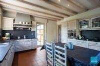 Degelijke halfopen bebouwing met 4 slaapkamers en garage 8