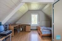Degelijke halfopen bebouwing met 4 slaapkamers en garage 16