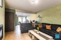 Instapklare half open bebouwing met drie slaapkamers en zuidgericht tuintje. 4