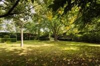 STIJLVOLLE VILLA MET BUREEL, 4 SLP, TUIN OP 16 ARE 17