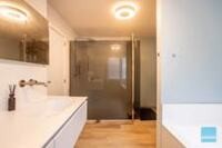 Perfect gelegen commerciële ruimte + prachtig appartement. 35