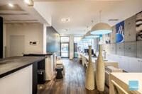 Perfect gelegen commerciële ruimte + prachtig appartement. 7