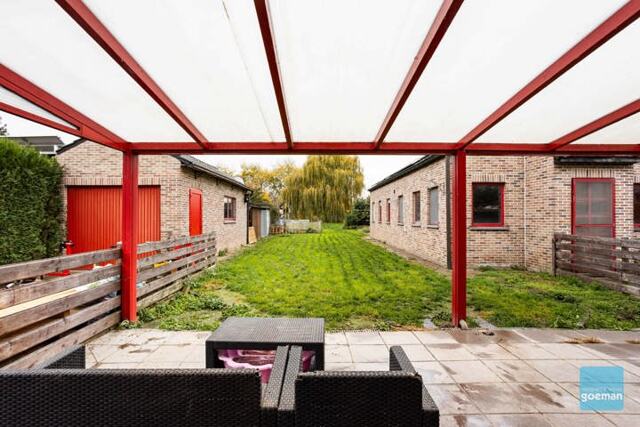 Ruime woning met zicht op de velden en polyvalente ruimte  4