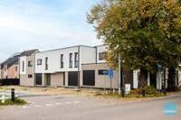 Nieuwbouwwoning half open met unieke ligging 17