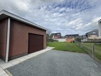Ruime woning met 3 slaapkamers, garage en tuin te Wichelen 9